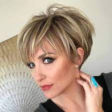 Speciaal Voor Dames Met Blond Haar 14x Korte Kapsels Met Veel Highlights Ter Inspiratie Korte Kapsels Kapsels Kapsels Voor Kort Haar Kort Haar Kapsels