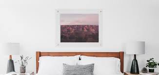Decorating that big (kind of scary) wall above your bed doesn't have to be so overwhelming! 12 Bedroom Decor Ideas To Create A Relaxing Escape