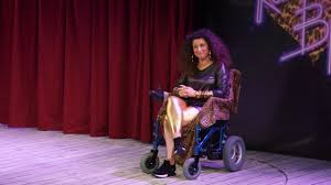 Ειδικά όταν είσαι η κατερίνα βρανά το δικαιούσαι και είναι σίγουρο ότι θα το κάνεις και καλά! Katerina Brana To Xioymor Einai Kataplhktiko Oplo Zwhs In Gr