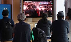 영화 미나리에 출연한 배우 윤여정 씨가 영국 아카데미 시상식에서 한국 배우 최초로 여우조연상을 받았습니다. Jizawrq Zhobgm