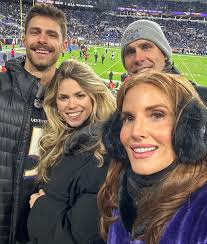 Hoping you all had a very happy Thanksgiving! We certainly did, as  evidenced by Teddy's big smiles. Thank you to my beautiful sister in law  for hosting such a wonderful day. And