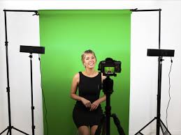 A Beginner S Guide To Using Chroma Key Green Screens For Videos