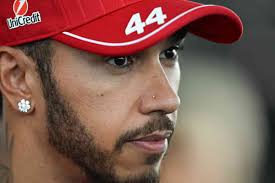 Ferrari, Hamilton lancia l'allarme 2026? "Mercedes ci pensa già, noi  invece..."