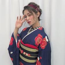 西村怜奈 nishimura rena on instagram 渋めの色 和服のショートヘアアレンジ 髪が結構短くても ターバンやスカーフでアップヘアにできるよ 今からの季節浴衣とかにも 使えるアレンジです 振袖 成 ショート ヘアアレンジ 成人式 髪型 アップ