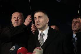 Sedat peker 26 haziran 1971 tarihinde sakarya'ya doğdu. 49 Arrested In Operations Against Turkish Mob Boss Sedat Peker Daily Sabah