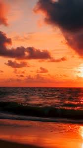 Gambar pemandangan bergerak untuk wallpaper, gif pemandangan senja, animasi bergerak simak ulasan terkait pemandangan pantai dengan artikel tren gaya 38+ wallpaper pemandangan. Paisagem Tumblr Pemandangan Khayalan Fotografi Alam Fotografi Pantai