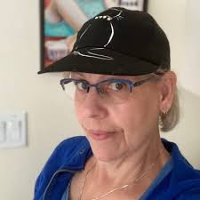 Joanne Nemeth (@ThreeTabbies)