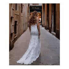Halo Wren On Instagram This Beauty Has Been Popular In The Boutique Today Alenaleenabridal M I L T O N Bridal Lace Wedding Dresses Lace Wedding Dresses