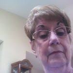 Sandy Crays's Instagram, Twitter & Facebook