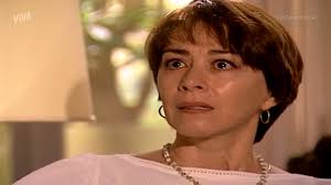 O Clone: Yvete anuncia gravidez, Edna depõe contra Albieri e Clarice não  aceita Escobar de volta