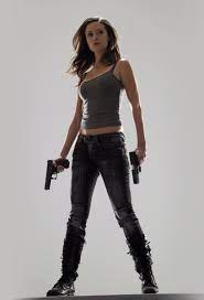 Cameron can dance, but can she sing? Summer Glau As Cameron Phillips In Terminator The Sarah Connor Chronicles 2008 To 2009 Summer Glau Celebridades Soldados