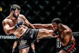 Aventuri în egipt cu familia stoica. Exclusiv Kickboxer Ul Andrei Stoica Sper Ca De La 1 Iulie SÄƒ Se Dea Drumul Si Sporturilor De Contact