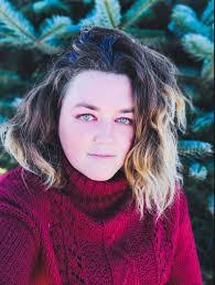 Ashley Drinkwine's Instagram, Twitter & Facebook