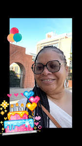 Wendy Struck's Instagram, Twitter & Facebook