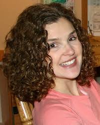 Tara Grant's Instagram, Twitter & Facebook