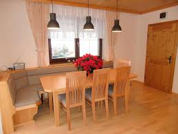 Sie besteht aus einem vorraum mit garderrobe, einer wohnküche mit esstisch und schlafsofa, einem schlafzimmer mit couch und einem großen bad mit dusche und wc. Wohnung Blick Hauser Kaibling In Haus Bei Appartement Mama