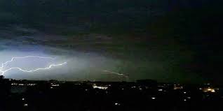 توقعت دائرة التقديرات في مصلحة الأرصاد الجوية في المديرية العامة للطيران المدني ان يكون الطقس في لبنان اليوم الإثنين غائما جزئيا دون تعديل في درجات الحرارة والتي تبقى دون معدلاتها الموسمية لشهر نيسان. ØºØ¯Ø§ Ø·Ù‚Ø³ Ø´Ø¯ÙŠØ¯ Ø§Ù„Ø¨Ø±ÙˆØ¯Ø© ÙˆØ£Ø±ØªÙØ§Ø¹ Ø§Ù„Ù…ÙˆØ¬ 4 Ø£Ù…ØªØ§Ø± Clouds Outdoor Weather Screenshot