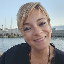 Cerco dentista affidabile e con prezzi onesti. Grazie a chi mi saprà  consigliare!