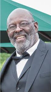 Robert Wimberly's Instagram, Twitter & Facebook