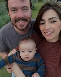 Dra Amanda Rennó El...