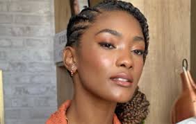 Erika januza joined the cast of verdades secretas 2, written by walcyr carrasco. Erika Januza Vivera Modelo Com Disturbios Alimentares Em Verdades Secretas 2 O Fuxico