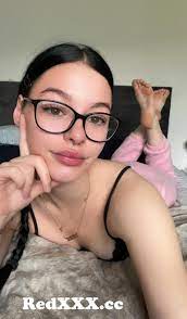 would you tickle my feet in this position? from viviana feet tickle Post -  RedXXX.cc
