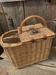 Vintage Picnic Basket Etsy Vintage Picnic Basket Vintage Picnic Picnic Basket