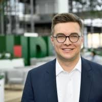 400+ 'Staas' profiles