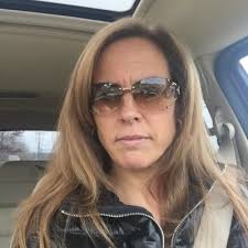 Lisa Belliveau (@lisa_blvu)