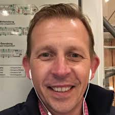 Last month I visited Roberts Radio HQ to meet with Owen Watters upon his  return as CEO.