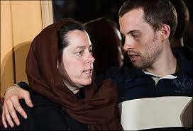 With Muhammad Ali at her side, mother again begs Iran for son's release