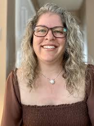 Lynn Berti's Instagram, Twitter & Facebook