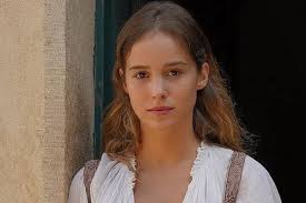 Profil Alba Baptista, Aktris Asal Portugal Kekasih Chris Evans : Okezone  Celebrity