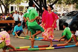 Alongside the cariñosa dance, the tinikiling is considered a national dance in the philippines and almost every filipino knows how to do it. Tinikling The National Dance Of The Philippines With Bamboo Poles