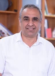 Muna Khalil's Instagram, Twitter & Facebook