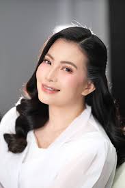 Hair and makeup services for occasions