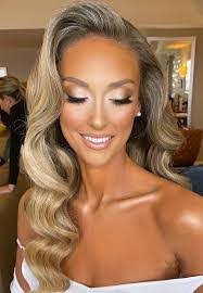 Amber Tew's Instagram, Twitter & Facebook