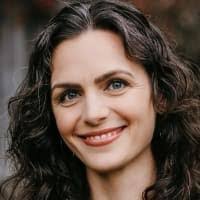 Julie Schutt's Instagram, Twitter & Facebook