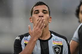 Vitinho jogador profissional do botafogo de futebol e regatas. Botafogo Vence O Avai E Sai Na Frente Em Busca De Vaga Na Final Da Copa Do Brasil Sub 20 Gzh