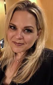 Jennifer Quiroga's Instagram, Twitter & Facebook