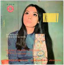 Lệ thu là một ca sĩ nổi tiếng, một trong những giọng ca lớn nhất của nền tân nhạc việt nam. Khanh Ly Lá»‡ Thu Nhung Con Mat Tran Gian 1969 Yellow Vinyl Vinyl Discogs