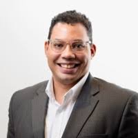 300+ perfiles de «Luckenbill»