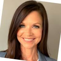 Karen Fontenot's Instagram, Twitter & Facebook