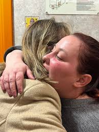 🏥 La directora insular de Acción Social, Yolanda Baumgartner, y la  directora de la Unidad de Dependencia del IASS, Beatriz Durán, han visitado  el centro Hermanas Hospitalarias Málaga para conocer el día