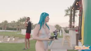 Adria Rae, Visits Rickys resort