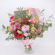 Puokštė Laura - Puokštės - Beatričės Gėlių Namai