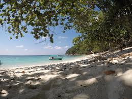 Pulau perhentian terdiri daripada dua pulau utama iaitu pulau perhentian kecil dan pulau perhentian besar. Pengalaman Menarik Di Pulau Perhentian Nothing To Somethings