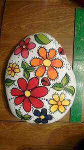 Beauty And Cute Rock Painting Ideas 1 Rock Painting Designs Rock Crafts Painted Rocks