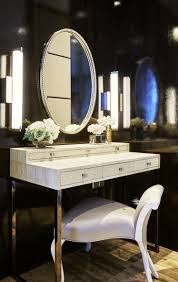 Goodwood Residence Penthouse Featuring Christopher Guy Design Credit To Wal Associ Yatak Odasi Tasarimlari Yatak Odasi Dekorasyon Fikirleri Ic Mekan Fikirleri