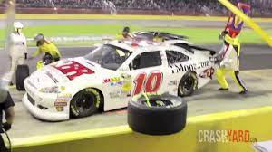See more of nascar le pit stop on facebook. Nascar Pit Stops 1964 And Today Youtube